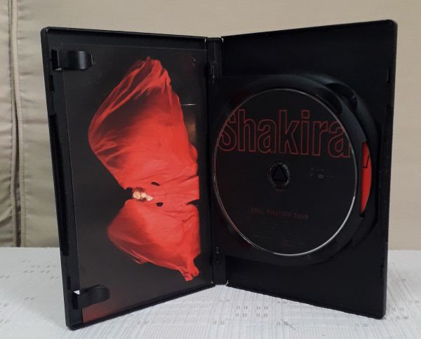 Dvd + Cd    Shakira      Oral  Fixation  Tour    Duplo