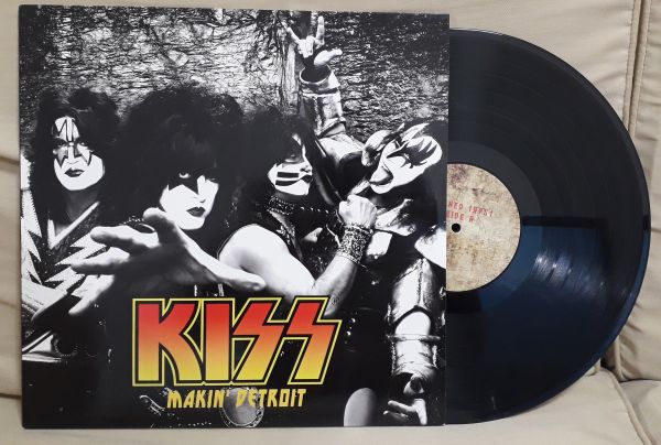 Lp  Kiss   Makin  Detroit  Live At BudoKan  1977  Unofficial  Release