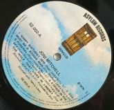 LP  JONI MITCHELL     MINGUS